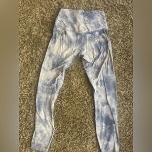 Lululemon Athletica Blue Tie-Dye Leggings